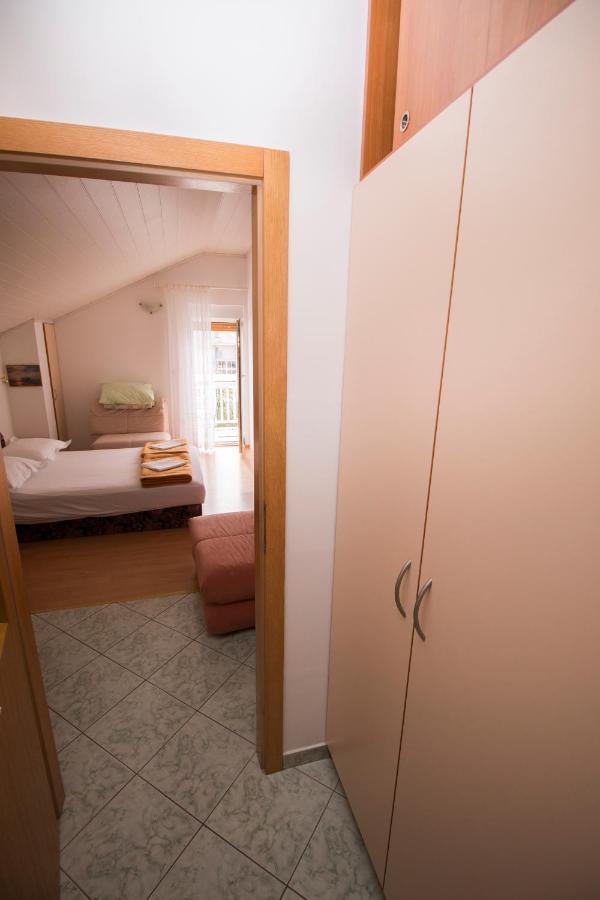 Omis - Michy Apartments المظهر الخارجي الصورة